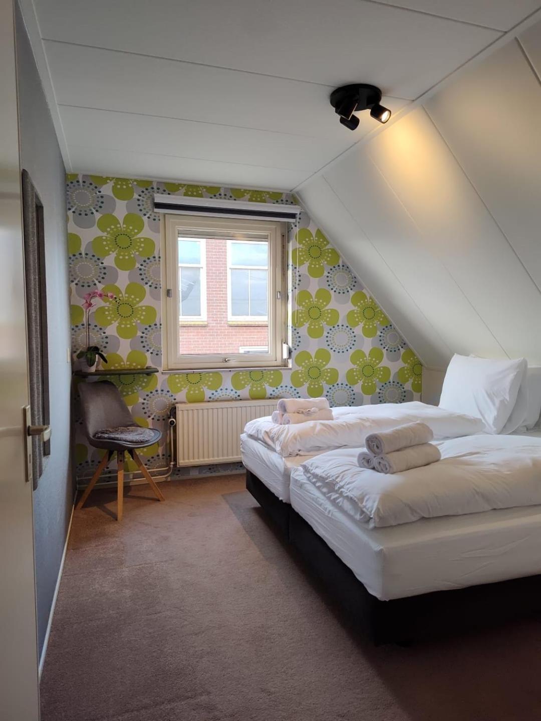 8 Person With Sauna Holiday home Toldijk
