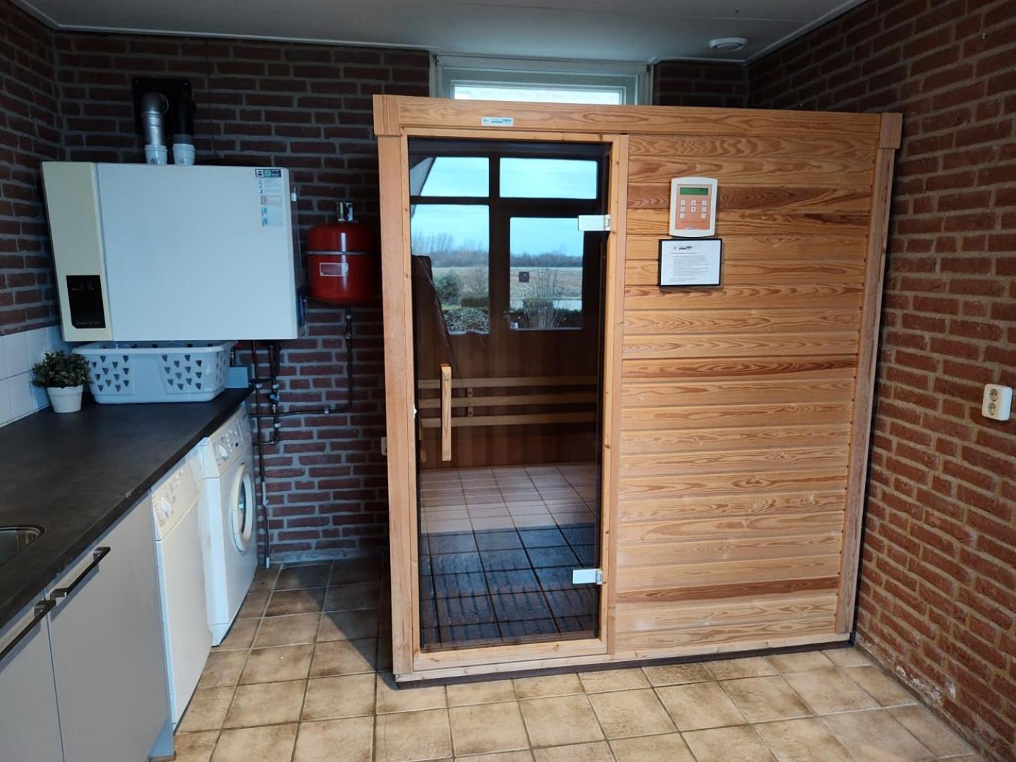 8 Person With Sauna Holiday home Toldijk